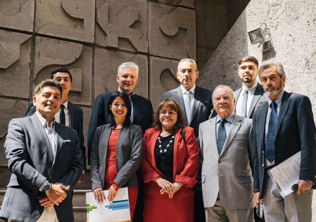 Autoridades y representantes